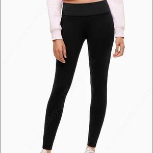 Aritzia TNA stride pant leggings
